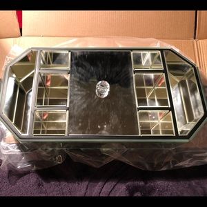 Mirror jewelry box